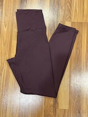 NEW Nuuds M elevate purple leggings
